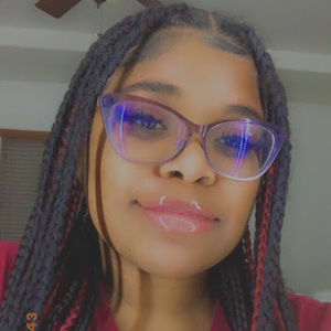 Meet your Posher, Anniya